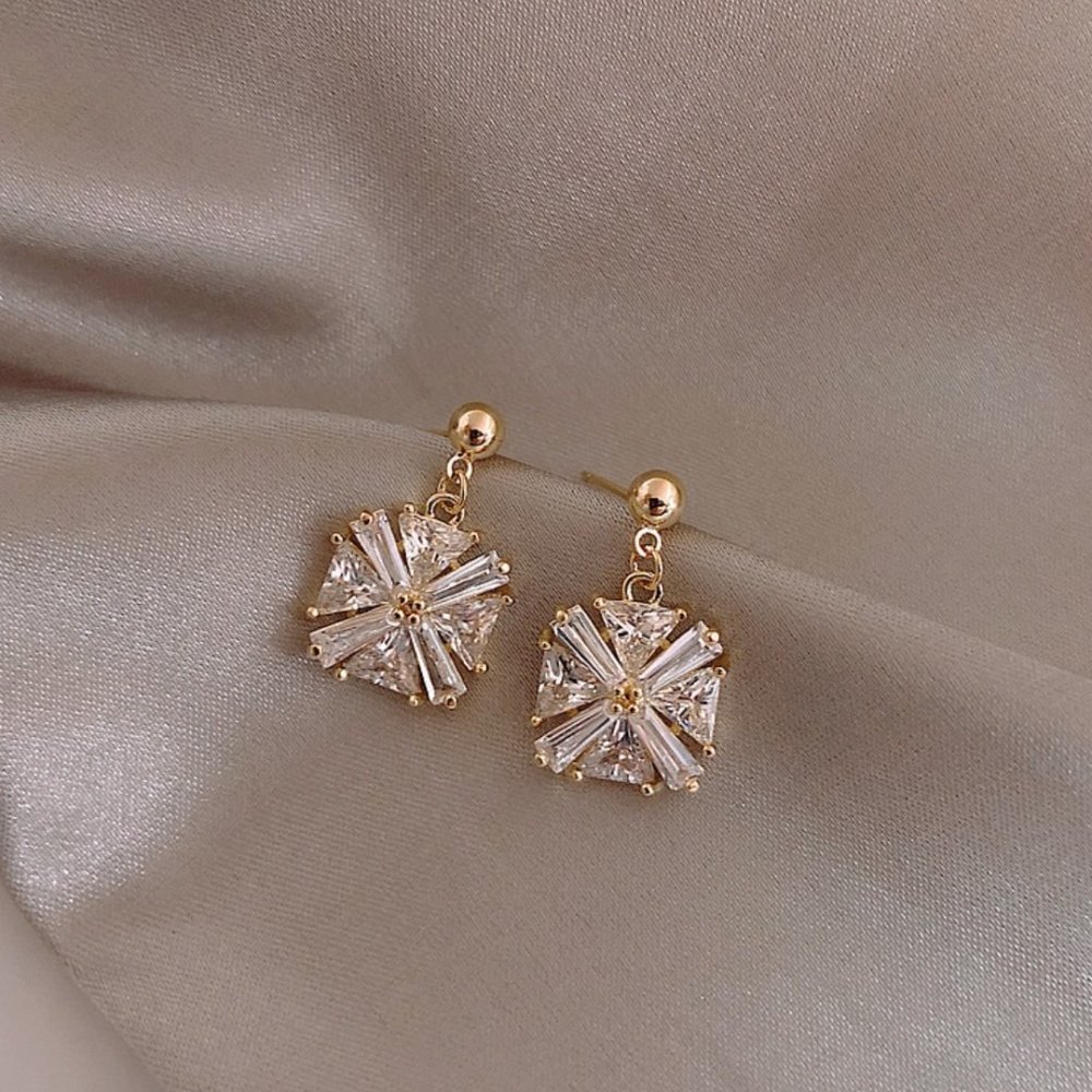 Square Pave Earring
